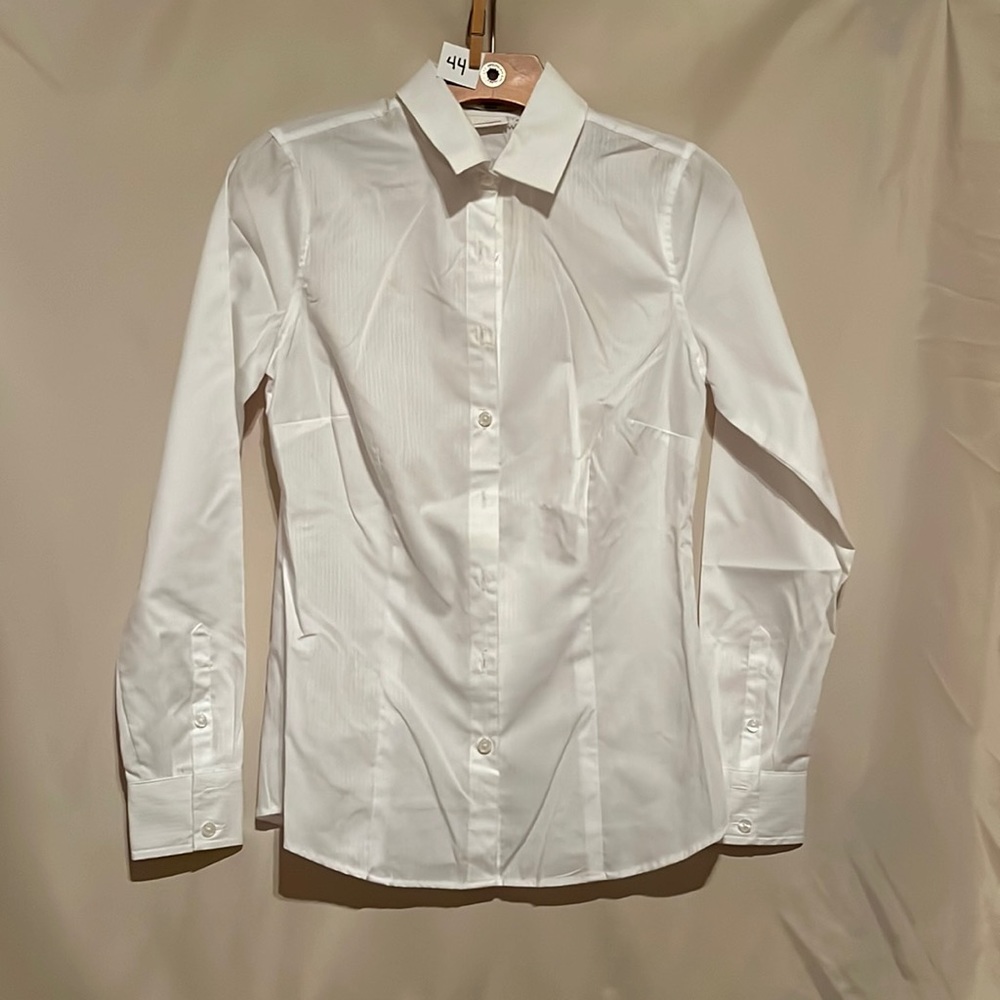 NWT - Women’s dress button down